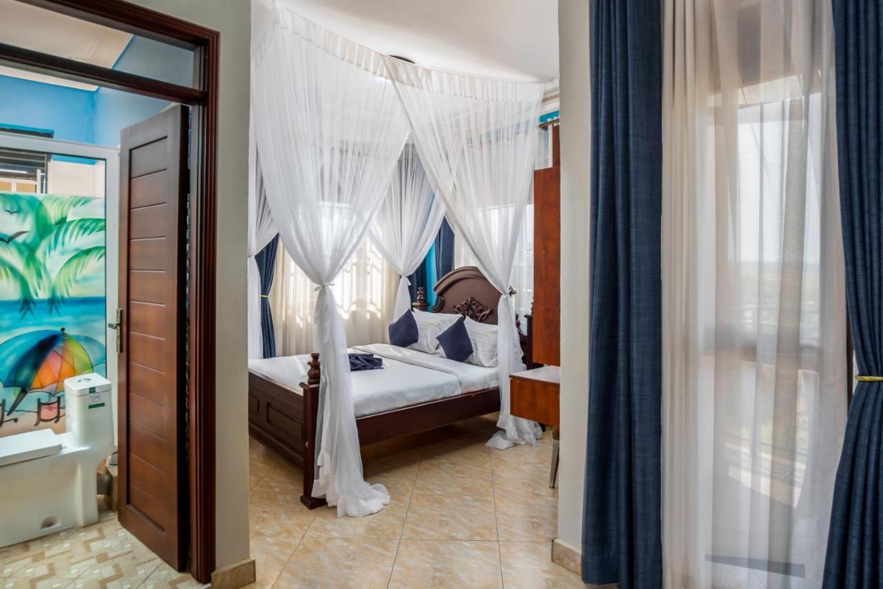 Keba Xpress Hotel - Entebbe Bagian luar foto