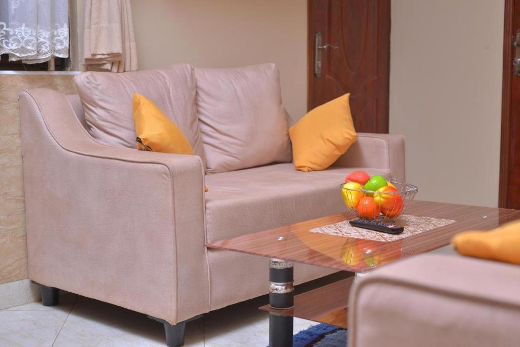 Keba Xpress Hotel - Entebbe Bagian luar foto